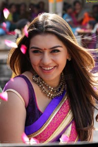 Hansika in Theeya Velai Seiyyanum Kumaru