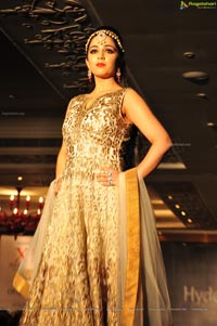 Charmi at Heal A Child Fashion Show