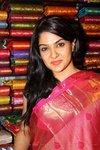 Sakshi Chowdary at Kalamandir Store, Hyderabad