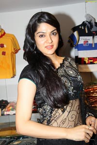 Sakshi Chowdary at Kalamandir Store, Hyderabad