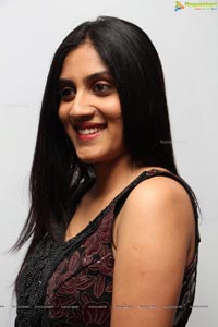 Dhanya Balakrishna at Vestitii Designer Stores Launch
