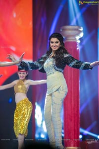 Hansika at SIIMA 2013 Photos