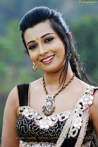 Radhika Pandit in krishnan Love Story