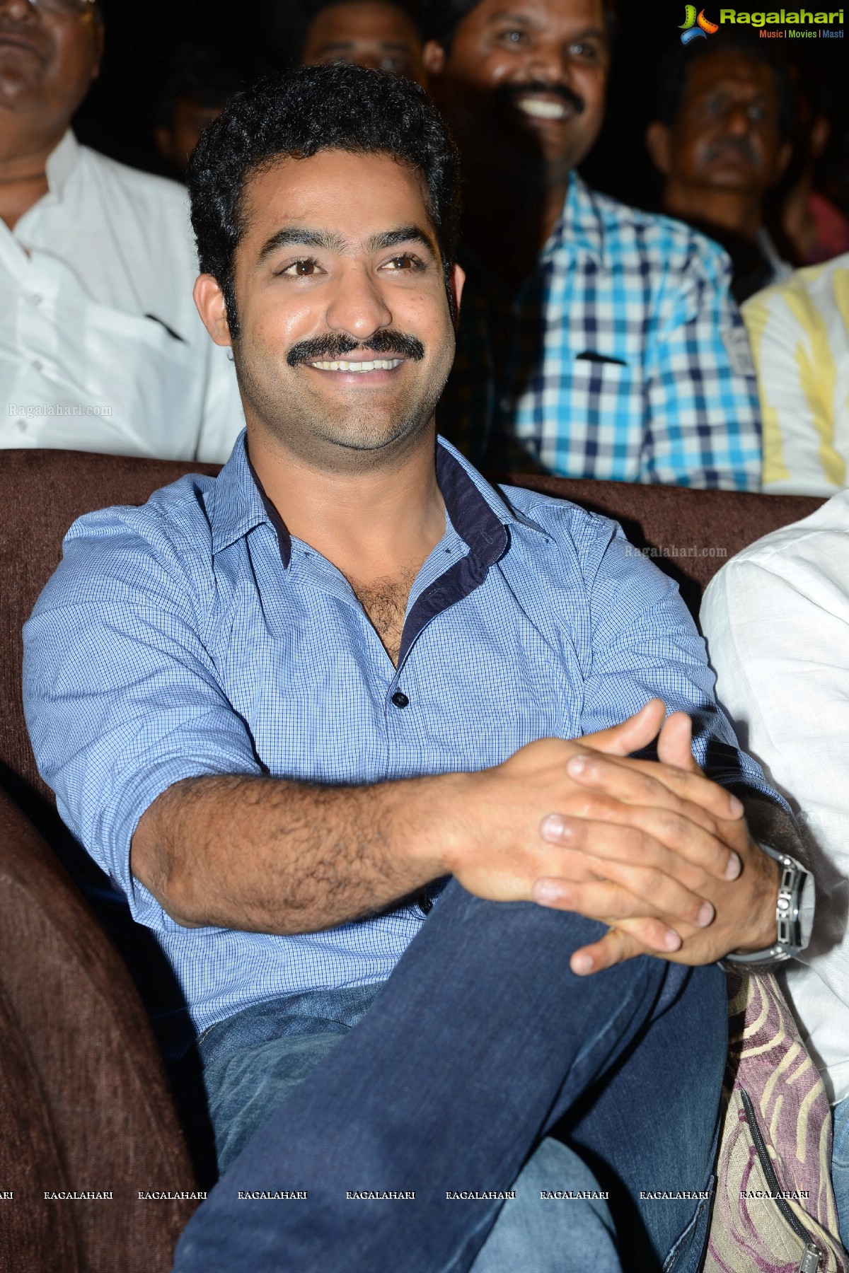 NTR at Ramayya Vasthavayya Audio Release