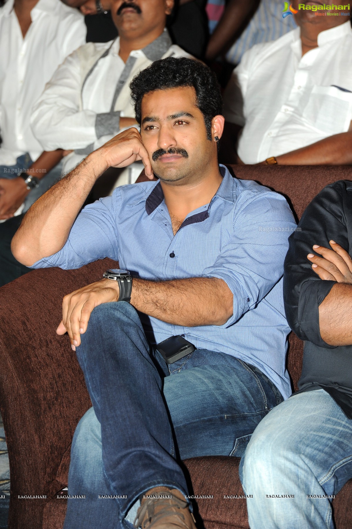 NTR at Ramayya Vasthavayya Audio Release