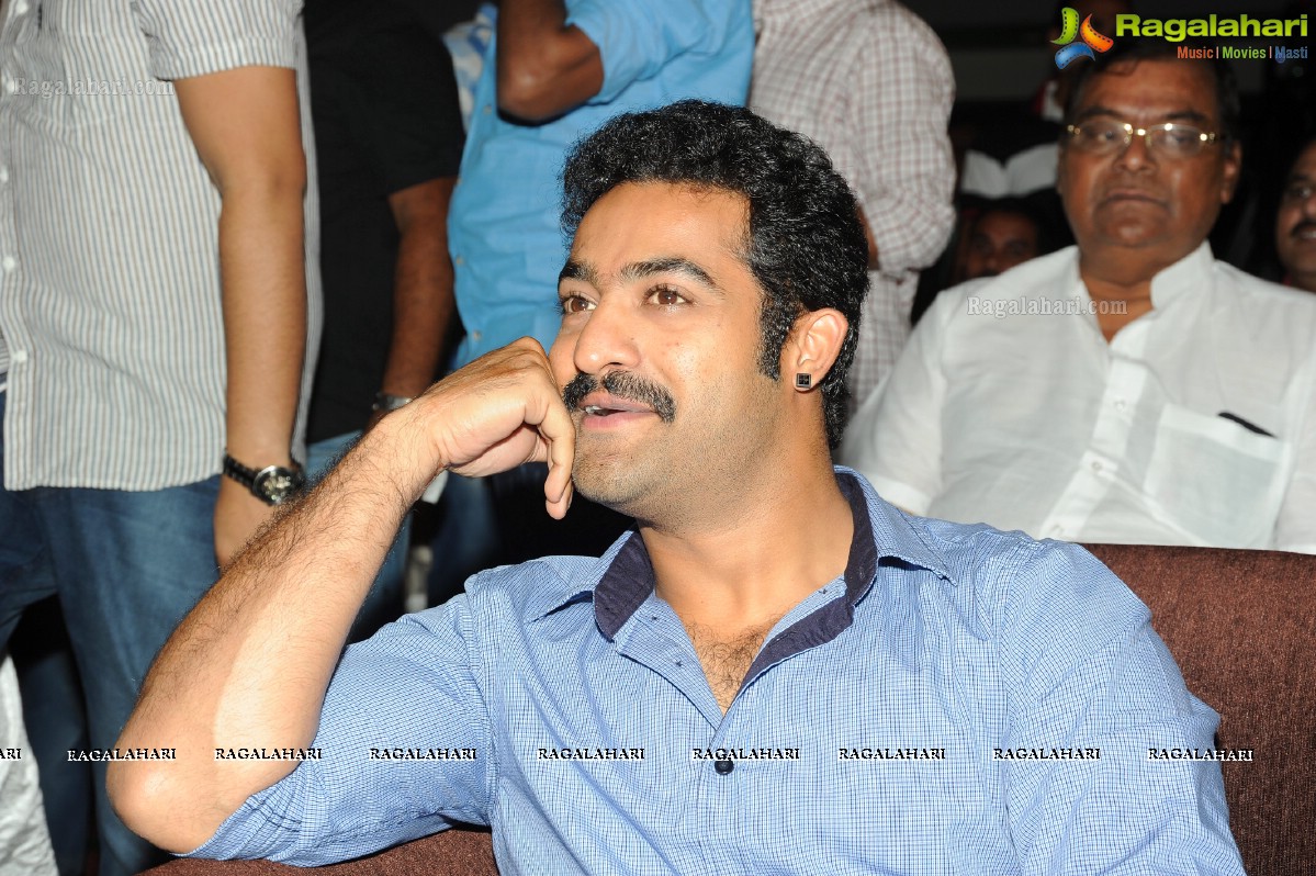 NTR at Ramayya Vasthavayya Audio Release