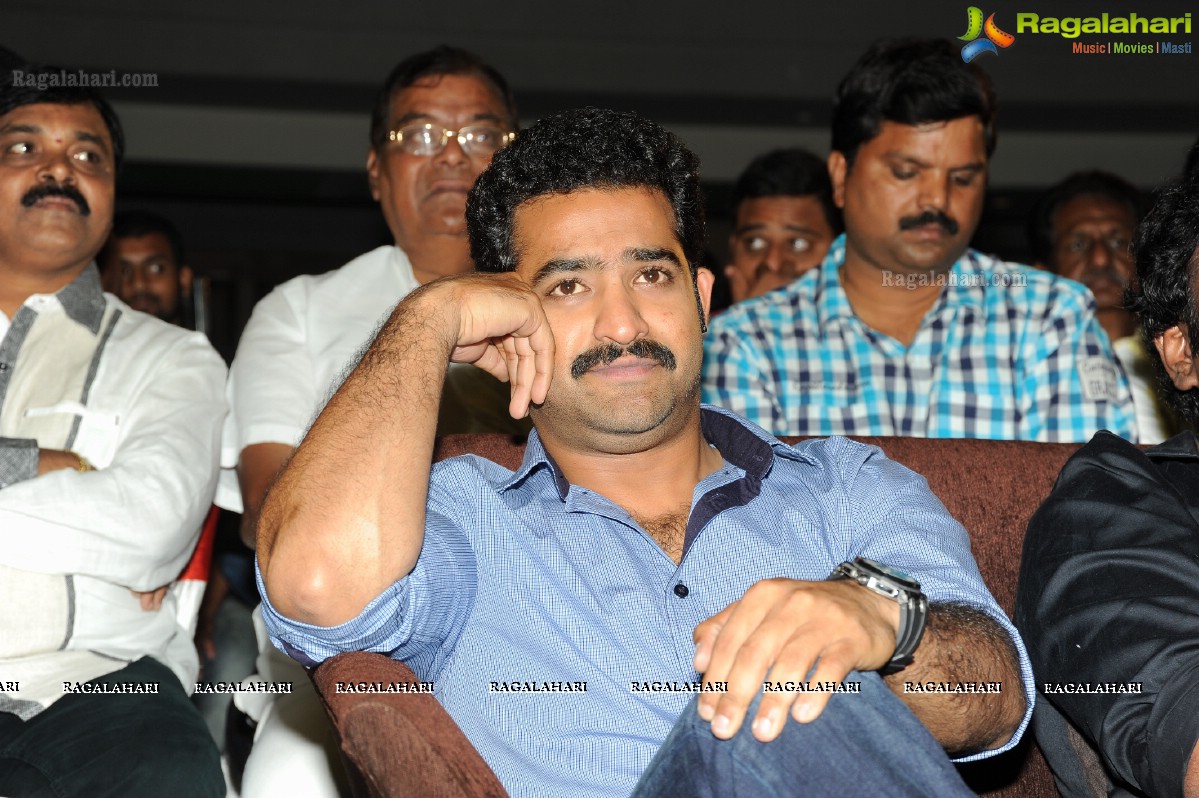 NTR at Ramayya Vasthavayya Audio Release