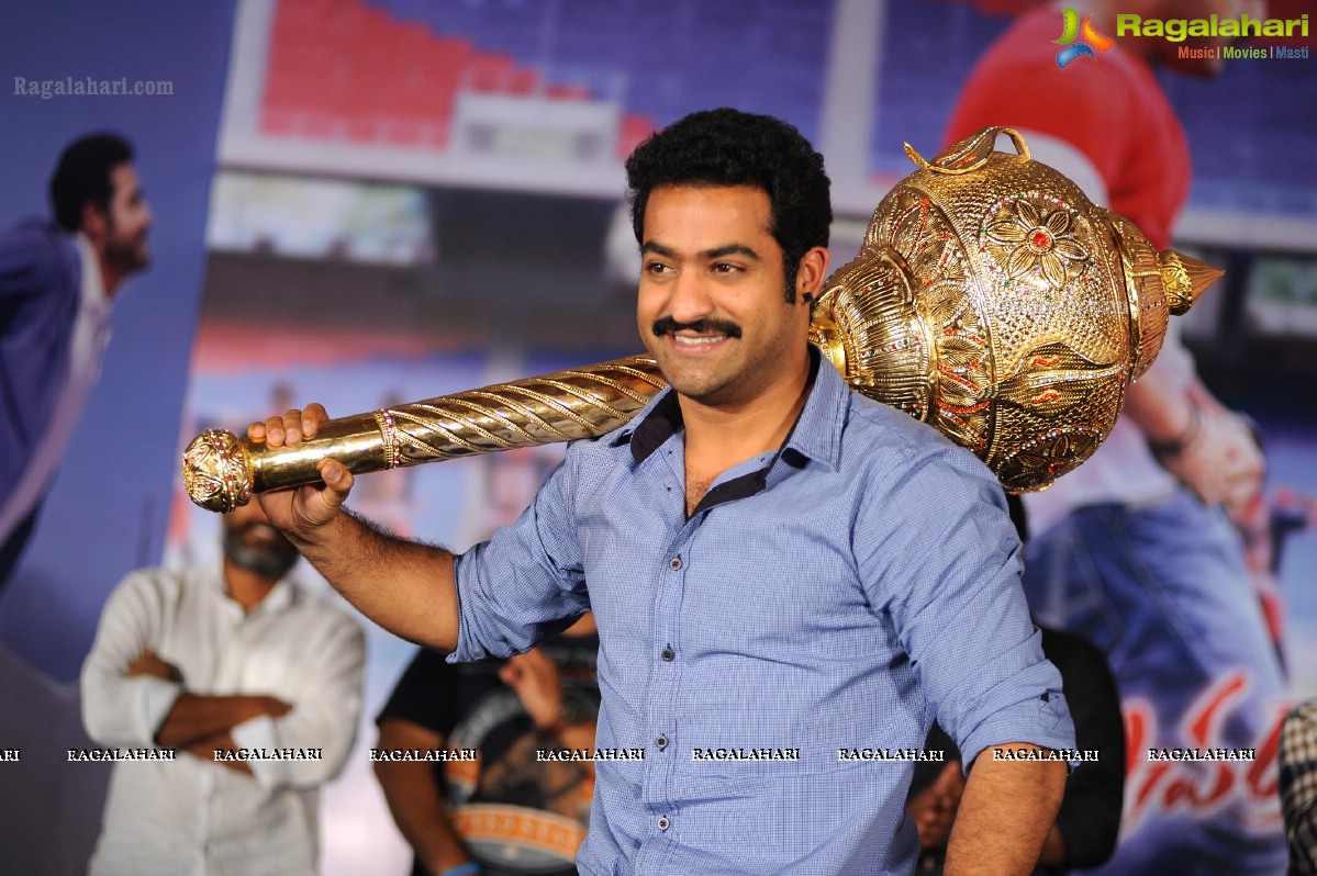 NTR at Ramayya Vasthavayya Audio Release