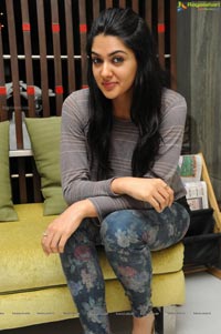 Potugadu Heroine Sakshi Chowdary