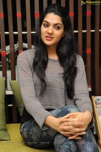 Potugadu Heroine Sakshi Chowdary