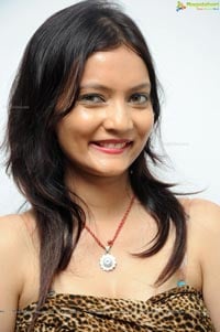 Telugu Heroine Sanam