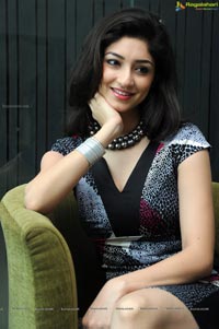 Nenem Chinna Pillana Heroine