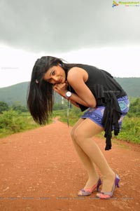 Telugu Anchor Prashanthi