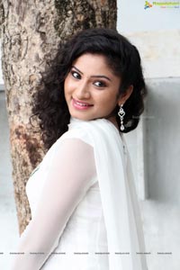 Telugu Actress Vishnu Priya