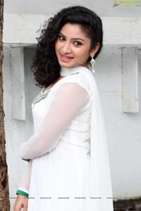 Telugu Actress Vishnu Priya