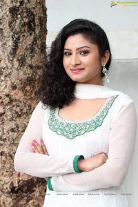 Telugu Actress Vishnu Priya