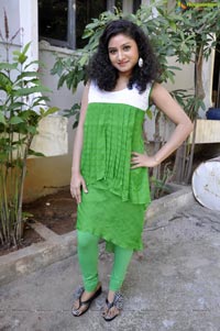 Telugu Heroine Vishnu Priya