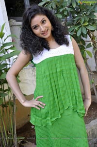 Telugu Heroine Vishnu Priya