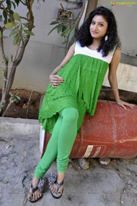 Telugu Heroine Vishnu Priya