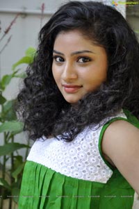 Telugu Heroine Vishnu Priya