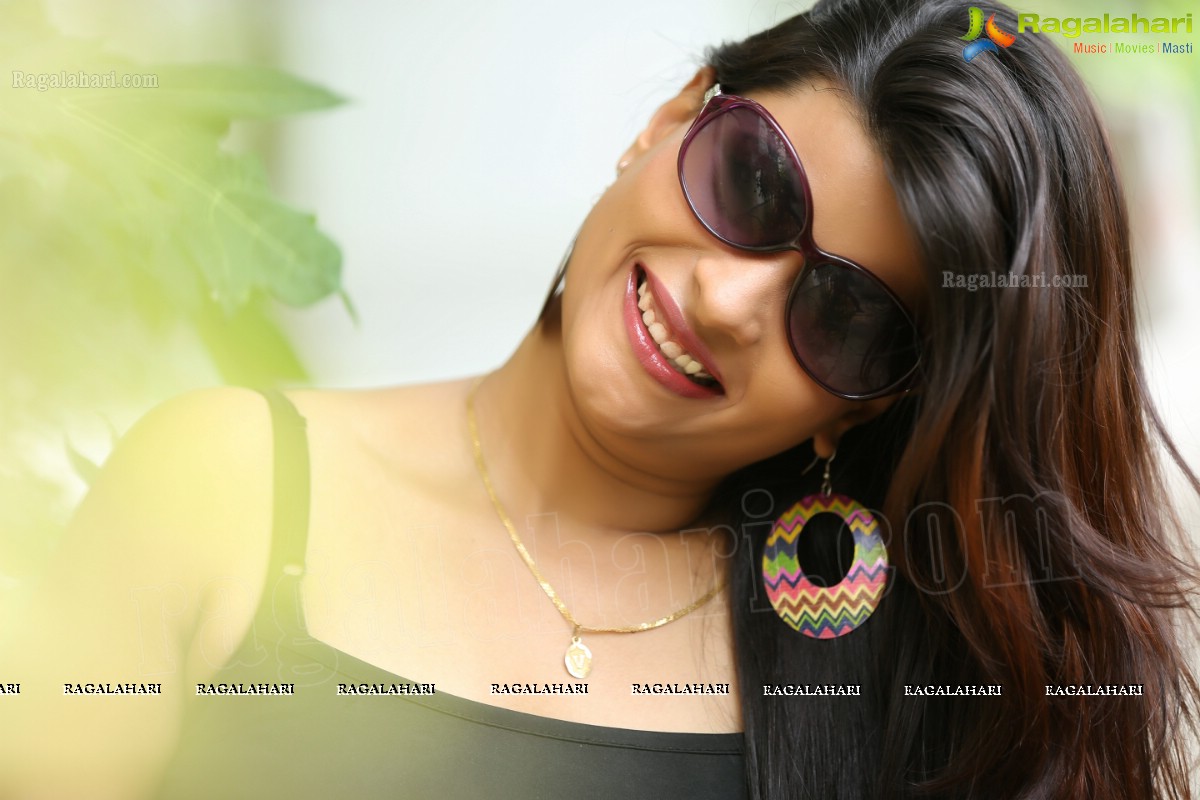 Veena Vijendar (Exclusive)