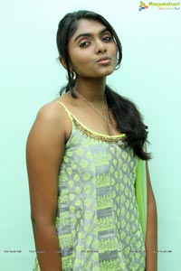 Actress Aslesha