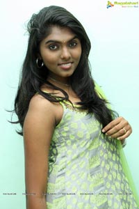 Actress Aslesha