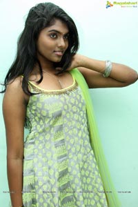 Actress Aslesha