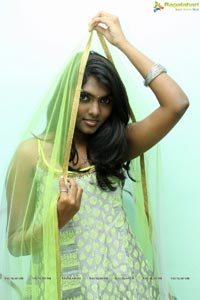 Actress Aslesha