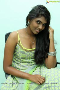 Actress Aslesha