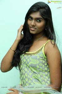 Actress Aslesha