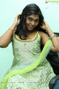 Actress Aslesha