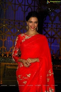 Deepika Padukone Red Saree