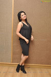 Actress Shrutika