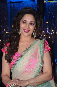 Madhuri Dixit in Langa Voni