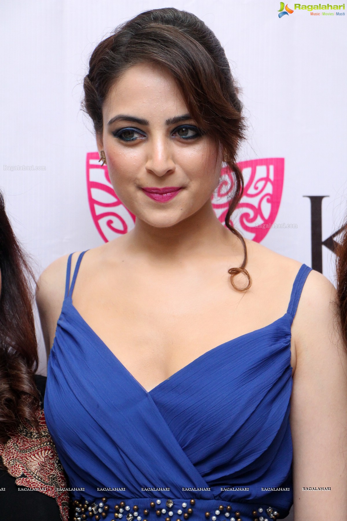 Zoya Afroz