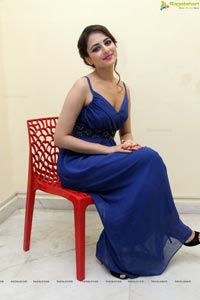 Zoya Afroz Photos