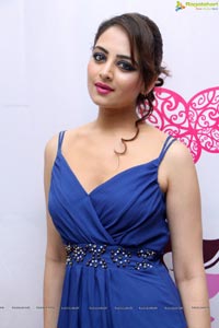 Zoya Afroz Photos