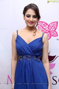 Zoya Afroz Photos