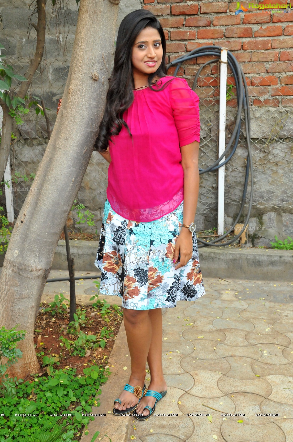 Shalini V