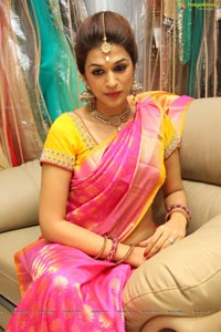 shradhadas-dusshera-collection-trisha