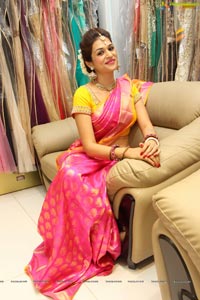 shradhadas-dusshera-collection-trisha