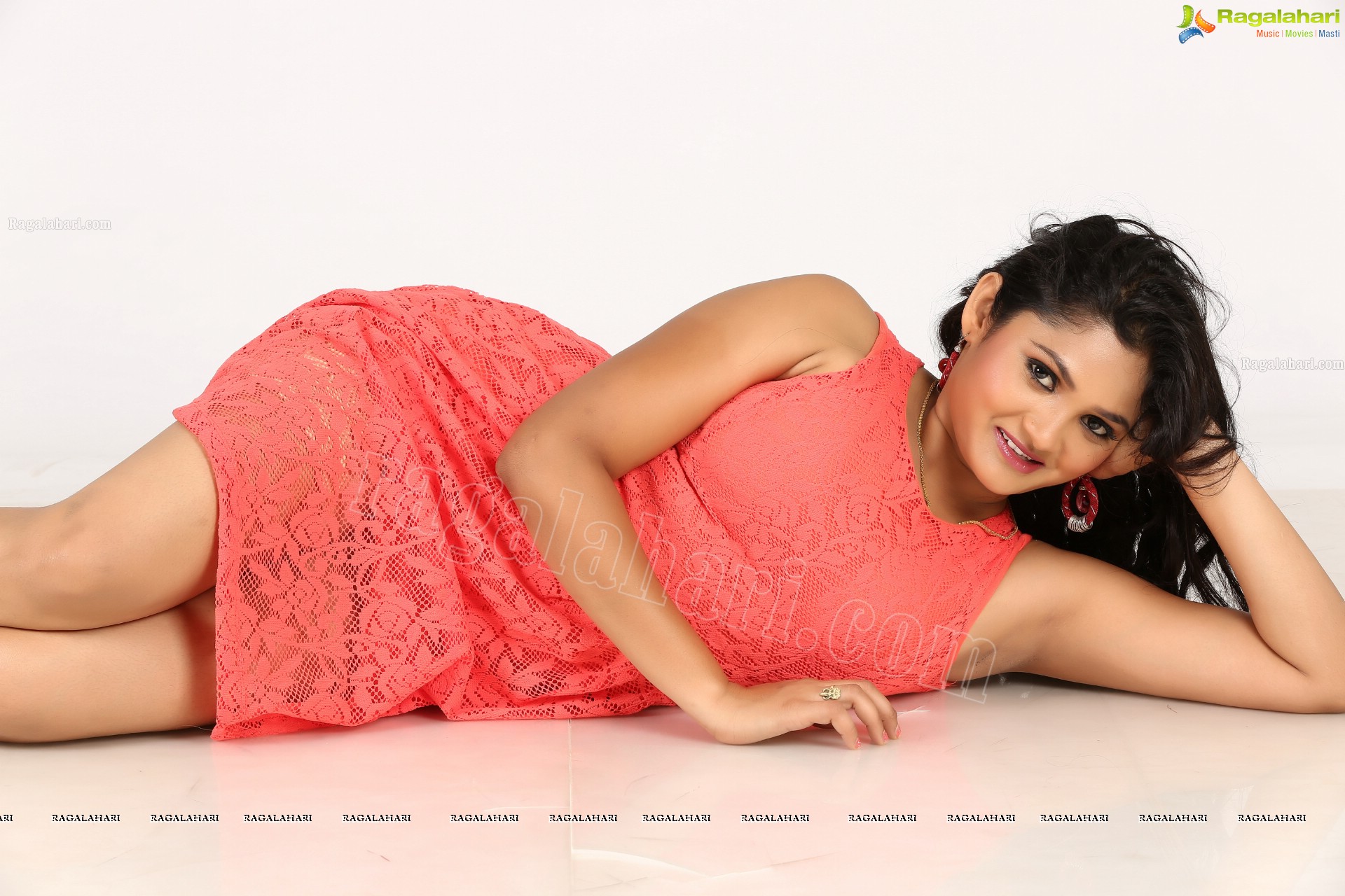 Pinky Priya (Exclusive) (High Definition)
