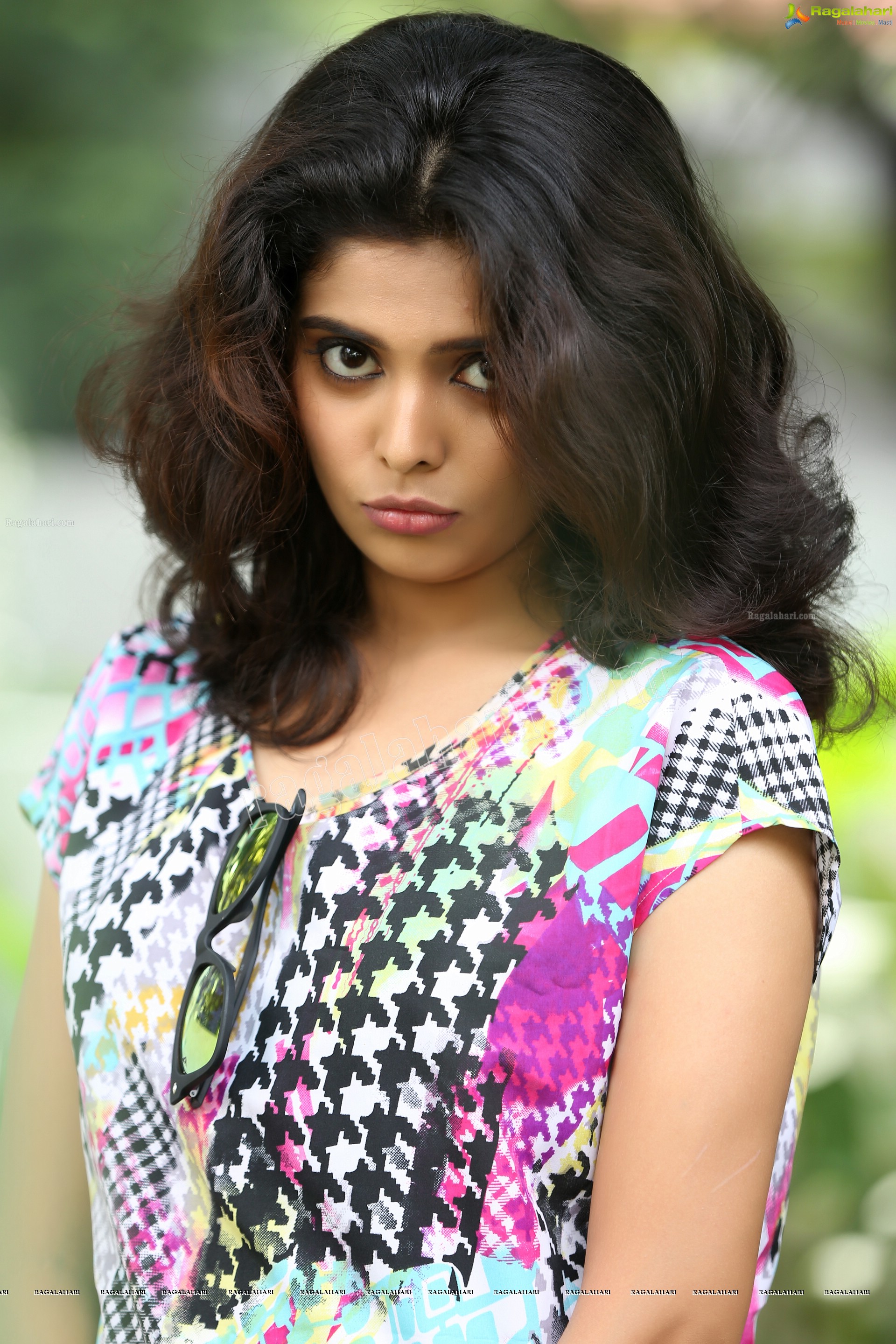 Shravyah (Exclusive) (High Definition)