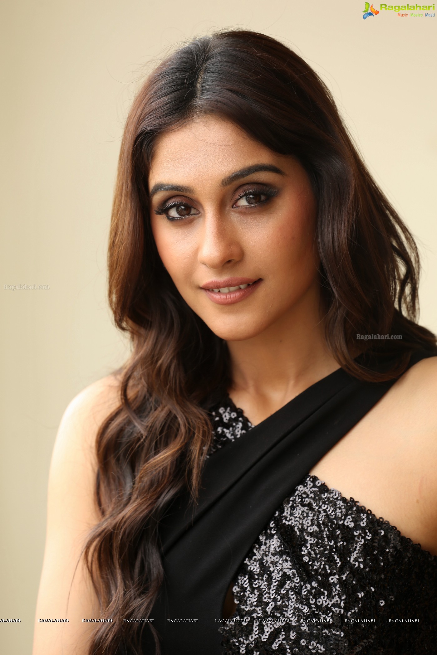 Regina Cassandra (Posters)