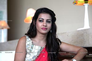 Diksha Panth in Saree