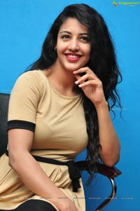 Daksha Nagarkar Photos