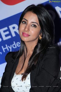 Sanjjanaa Galrani