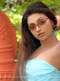 Akshaya Portfolio Pictures/Wallpapers