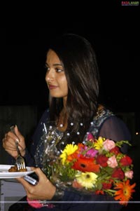 Anushka inaugurates the new branch of Smita's Bubbles Spa Saloon